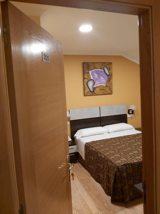 Hotel Reigosa Понтеведра Екстериор снимка