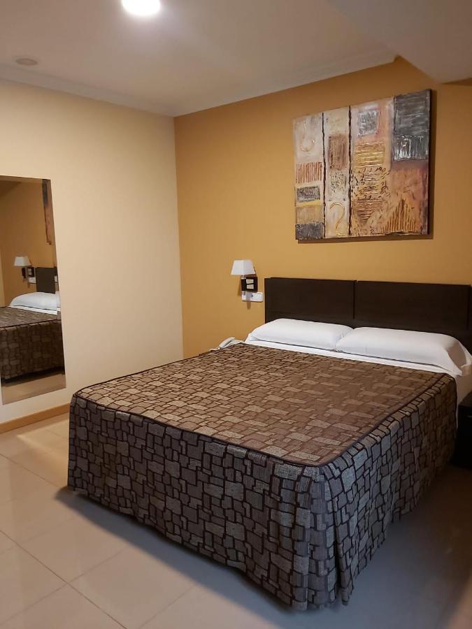 Hotel Reigosa Понтеведра Екстериор снимка